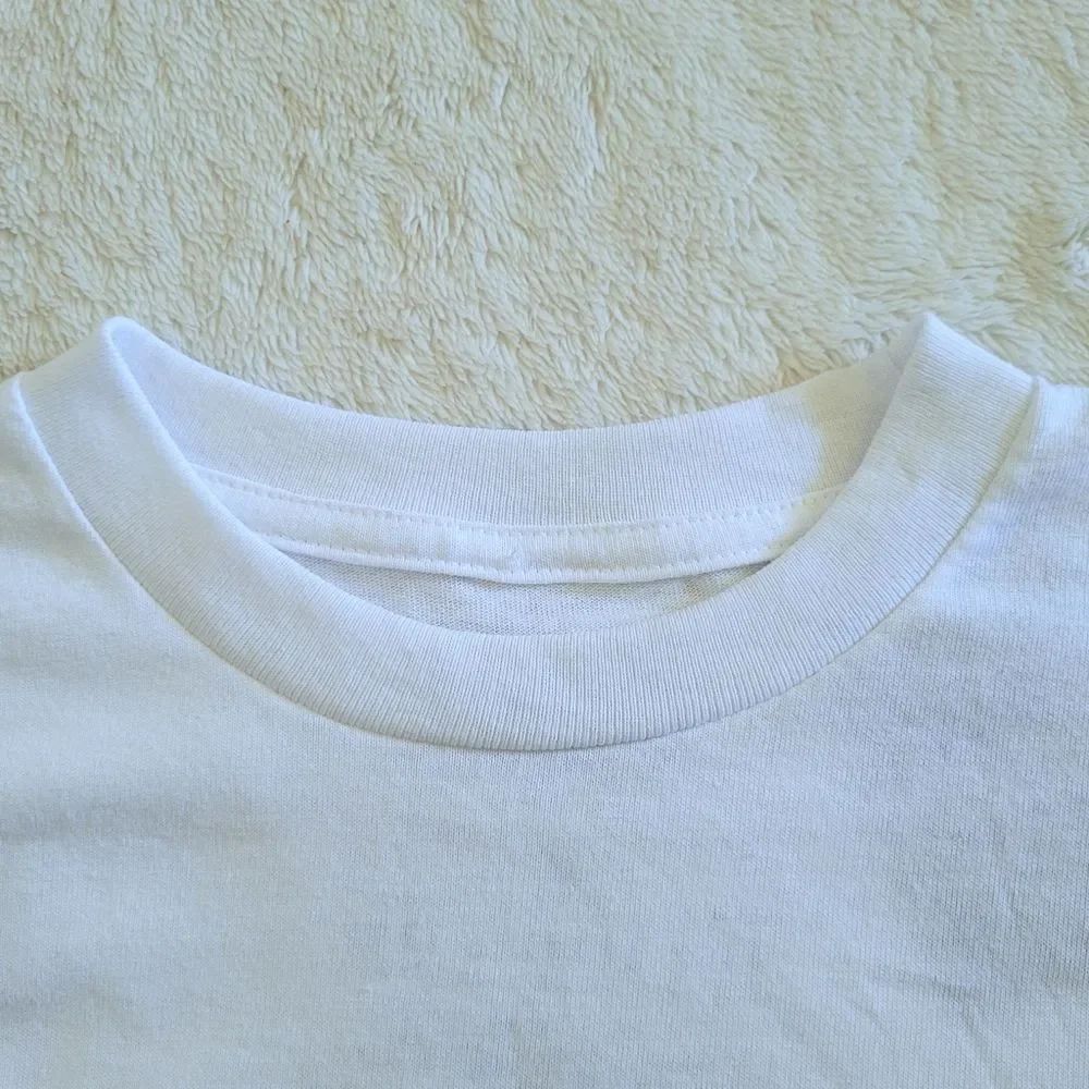 Levi's Flamingo🦩 Graphic Tee👕 - NWT - Picture 4 of 11